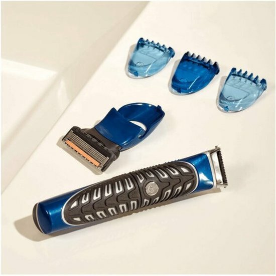 Tondeuse corps et barbe Gillette 4 en 1 Precision + 1 lame et batterie 